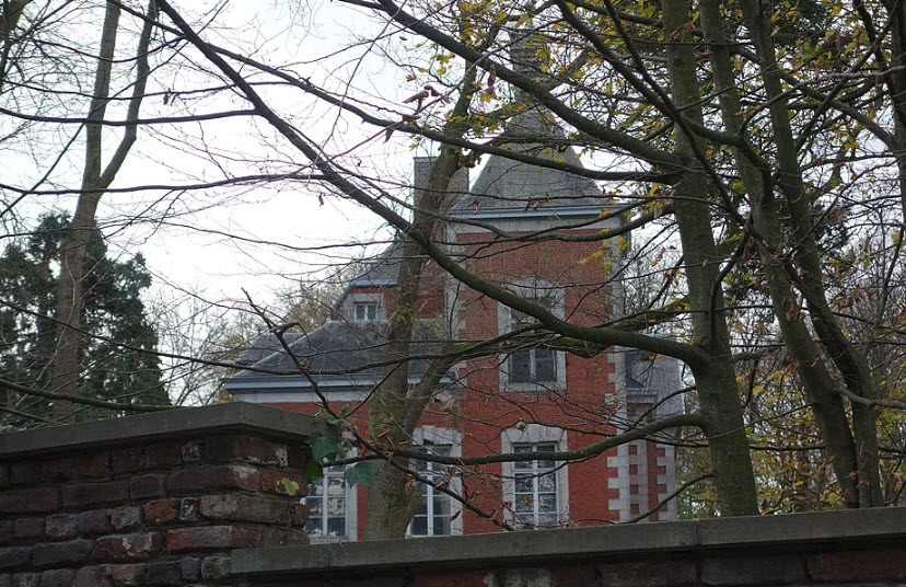 Kasteel Van Heuseux, Belgium